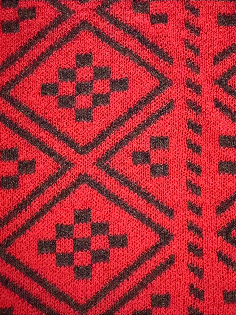 American Eagle Outfitters Red and Black Geometric Infinity Scarf